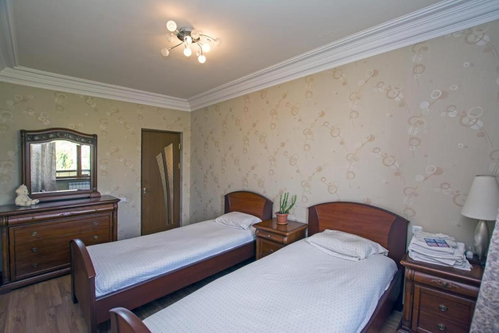 Lesi Apartament Erivan Exterior foto