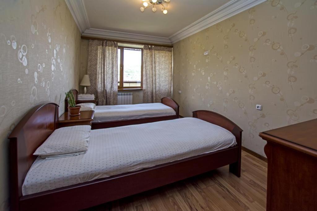 Lesi Apartament Erivan Exterior foto