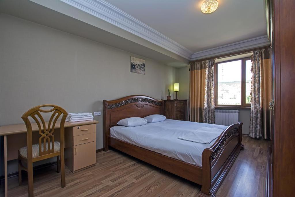 Lesi Apartament Erivan Exterior foto